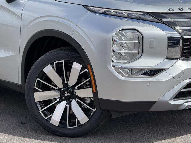 new 2025 Mitsubishi Outlander car, priced at $41,245