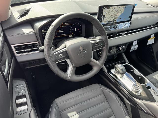 new 2025 Mitsubishi Outlander car, priced at $41,245