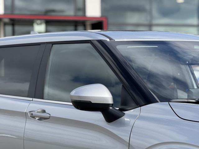 new 2025 Mitsubishi Outlander car, priced at $41,245