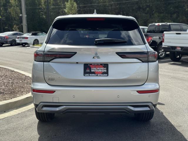 new 2025 Mitsubishi Outlander car, priced at $41,245