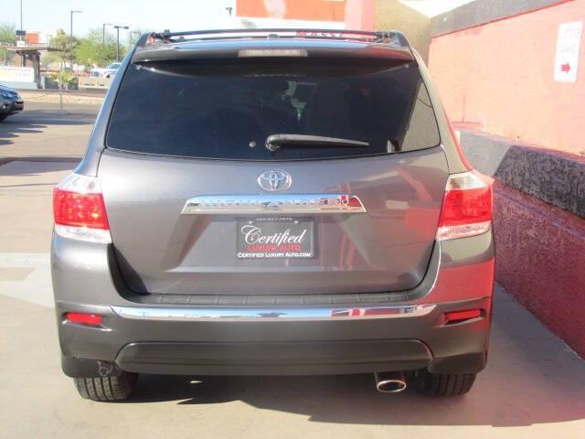 used 2012 Toyota Highlander car, priced at $9,995