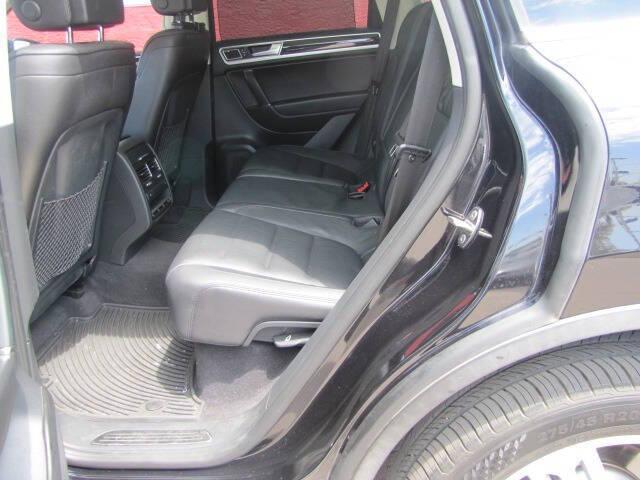 used 2016 Volkswagen Touareg car, priced at $15,500