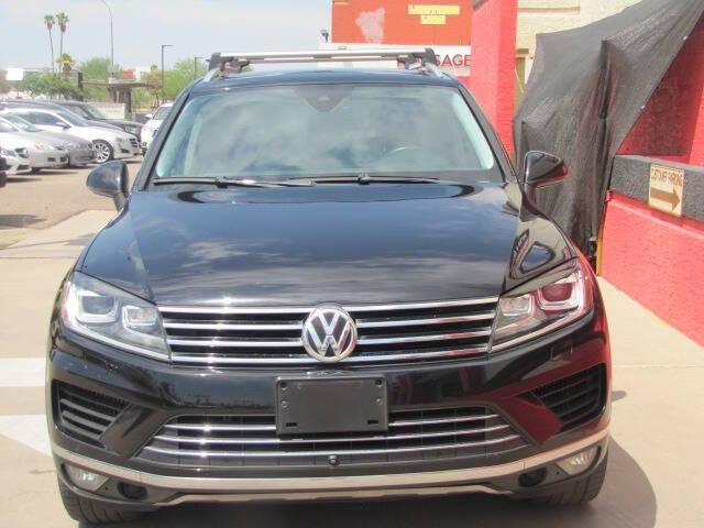 used 2016 Volkswagen Touareg car, priced at $15,500