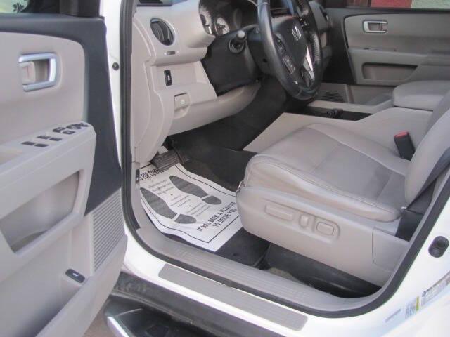 used 2015 Honda Pilot car, priced at $13,995