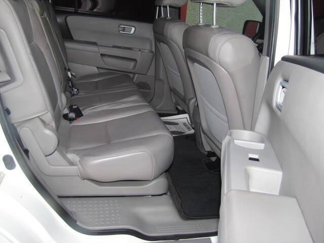 used 2015 Honda Pilot car, priced at $13,995