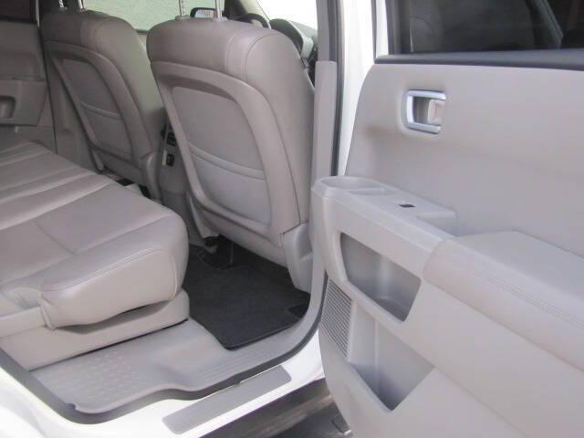 used 2015 Honda Pilot car, priced at $13,995