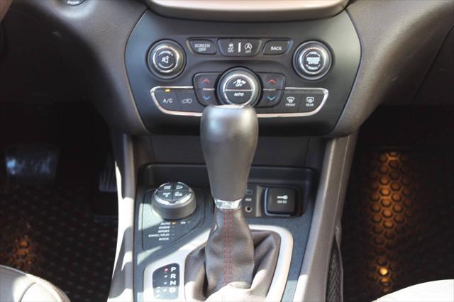 used 2015 Jeep Cherokee car, priced at $9,995