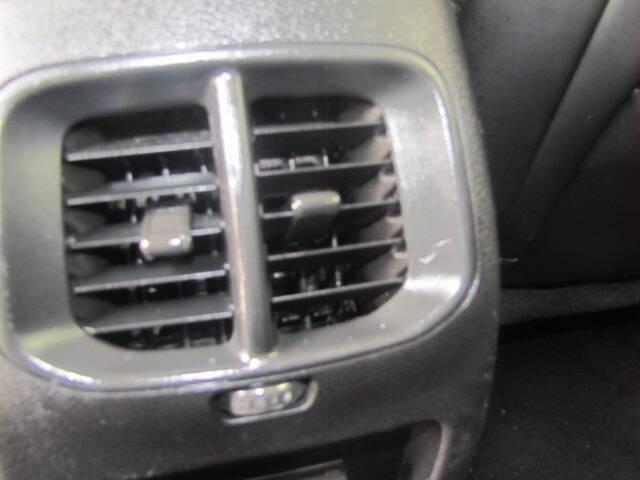 used 2019 Jeep Cherokee car, priced at $10,995