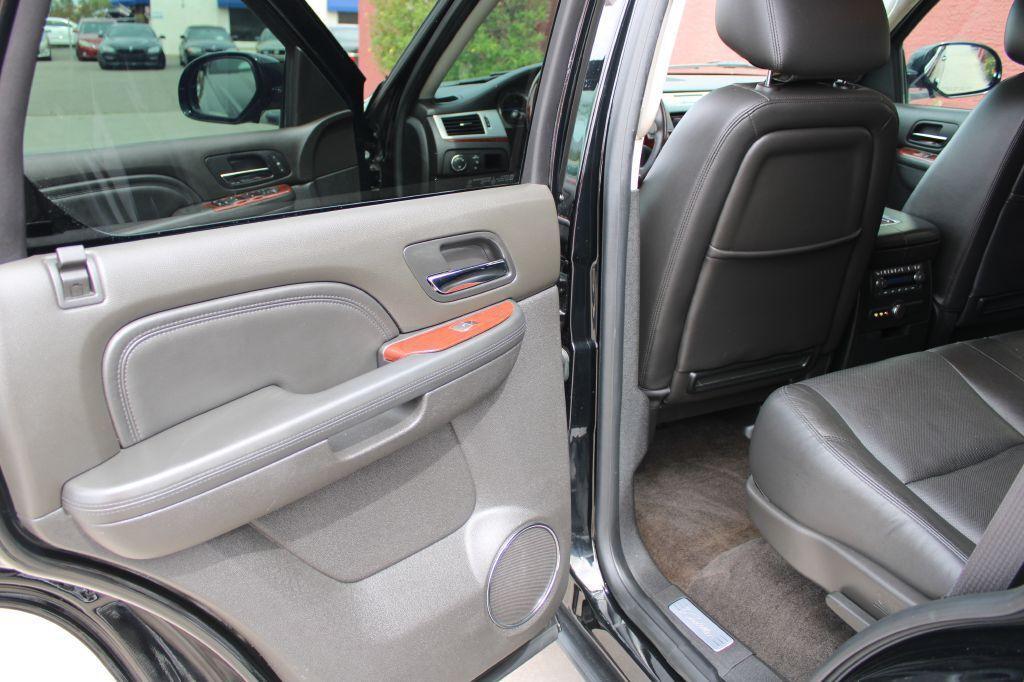 used 2014 Cadillac Escalade car, priced at $29,995