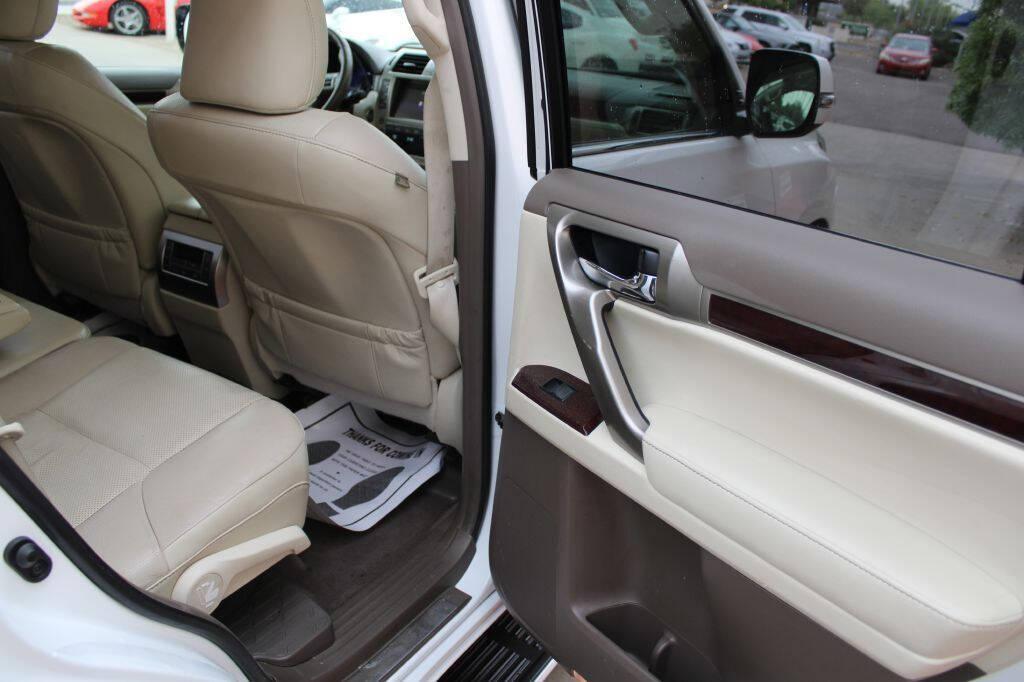 used 2019 Lexus GX 460 car, priced at $41,000