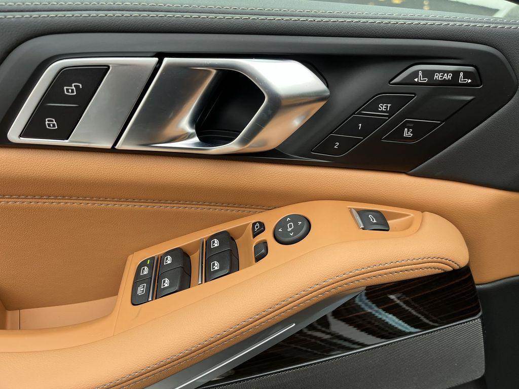 new 2026 BMW X7 car, priced at $100,530