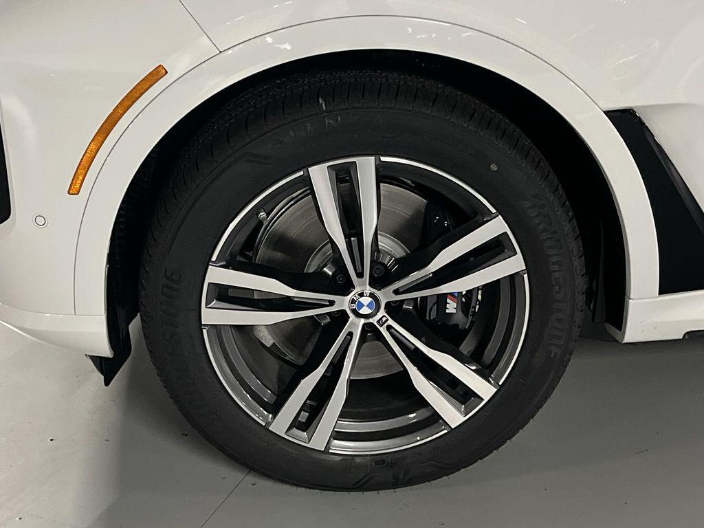new 2026 BMW X7 car, priced at $98,580