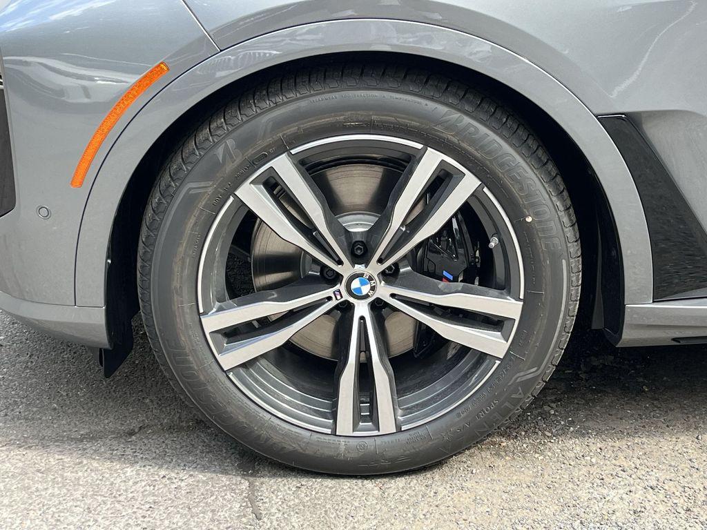 new 2026 BMW X7 car, priced at $99,465