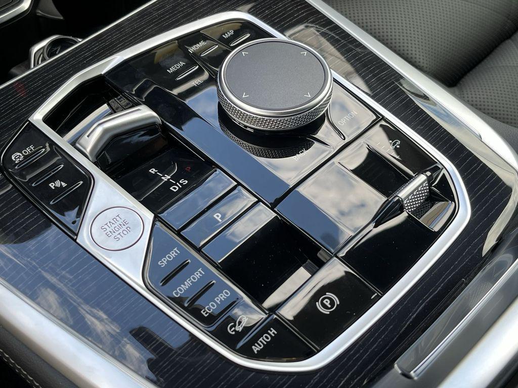 new 2026 BMW X7 car, priced at $99,465