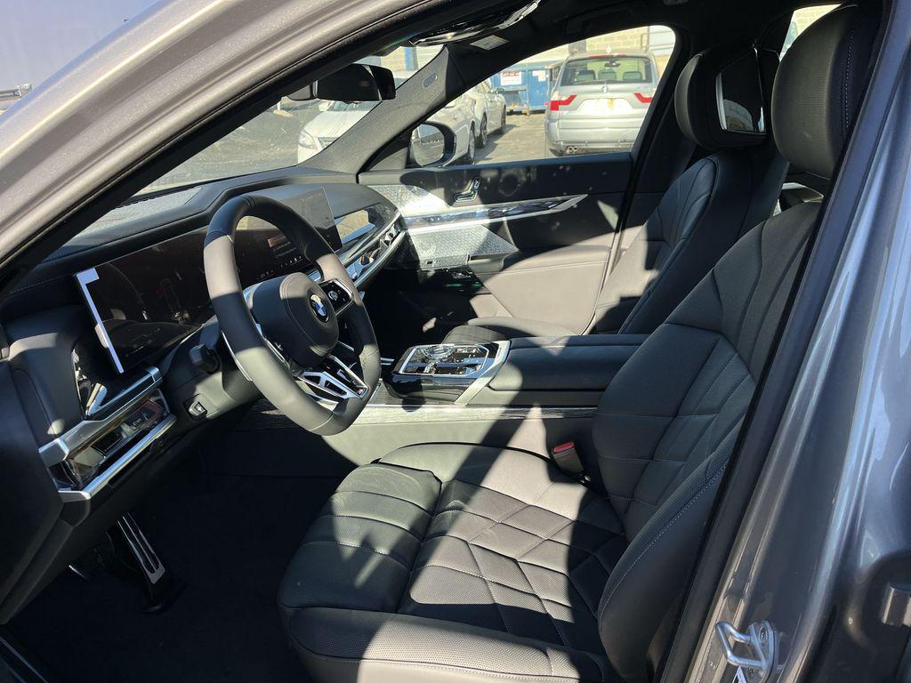 new 2025 BMW 760 car, priced at $132,245