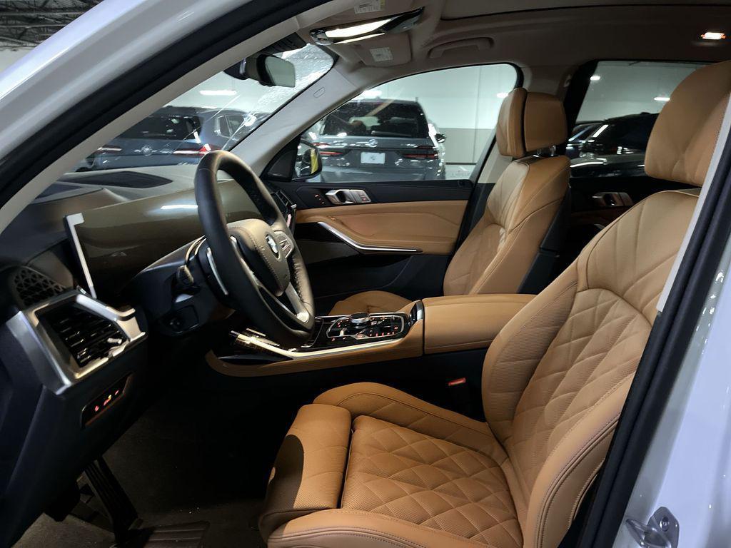 new 2026 BMW X7 car, priced at $94,330