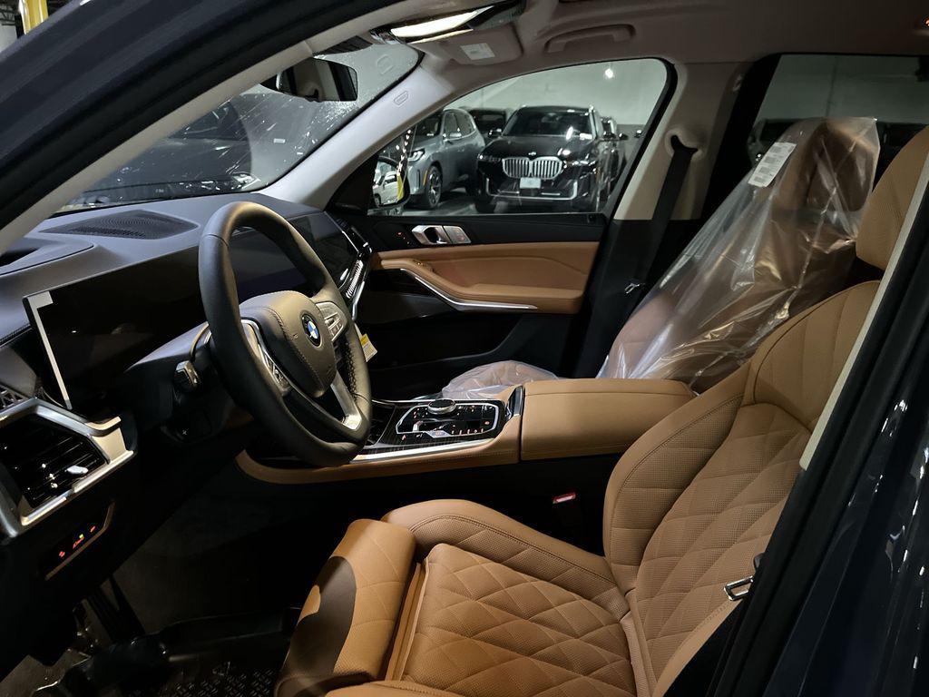 new 2026 BMW X7 car, priced at $95,180
