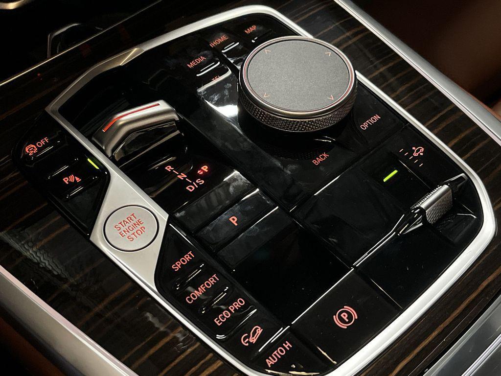 new 2026 BMW X7 car, priced at $120,180