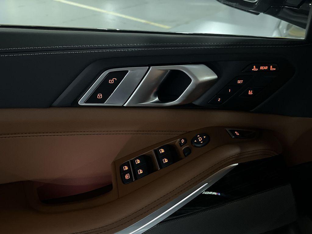 new 2026 BMW X7 car, priced at $120,180
