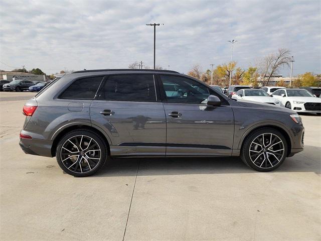 new 2025 Audi Q7 car, priced at $85,400