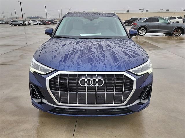 new 2024 Audi Q3 car