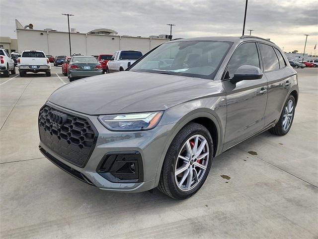 new 2025 Audi Q5 car, priced at $70,550