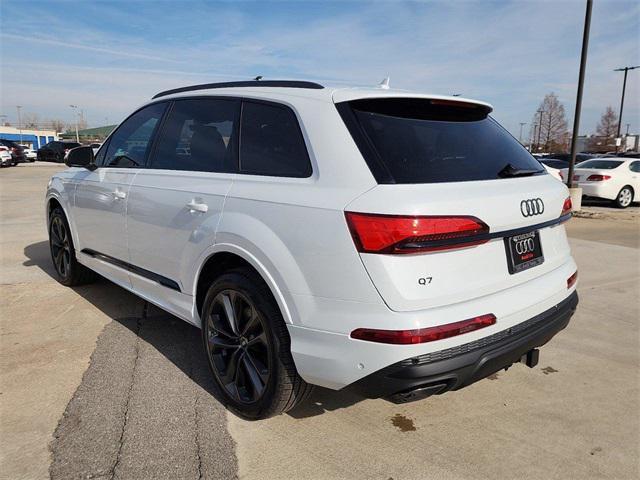 new 2025 Audi Q7 car, priced at $77,750