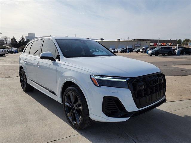 new 2025 Audi Q7 car, priced at $77,750