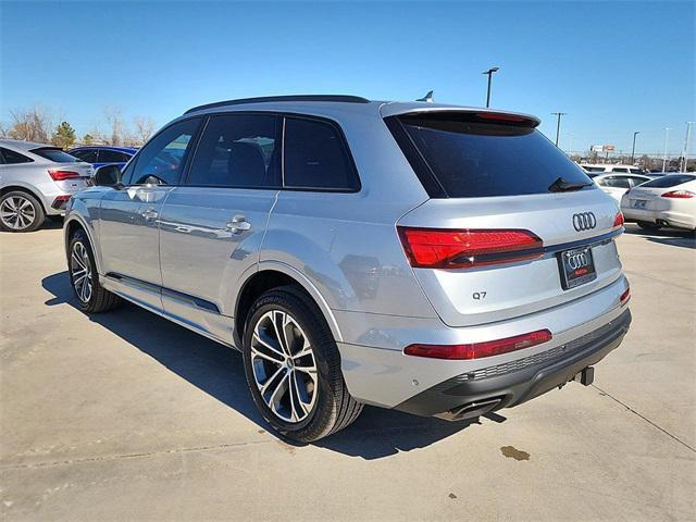 new 2025 Audi Q7 car, priced at $71,765