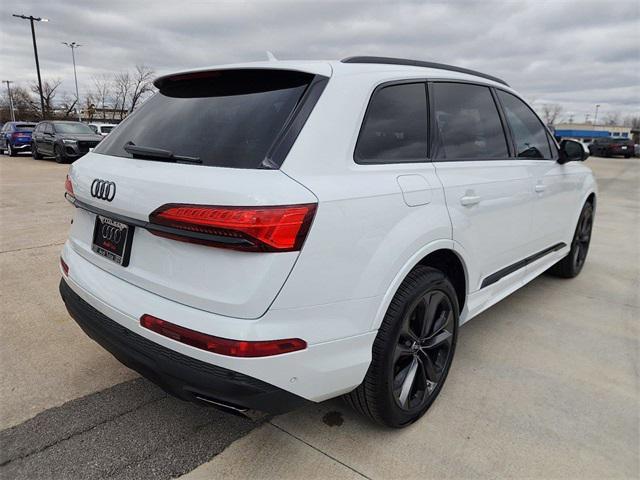 new 2025 Audi Q7 car, priced at $76,855