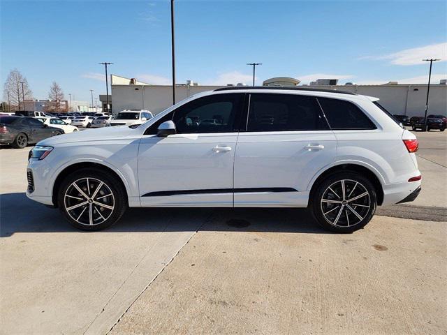 new 2025 Audi Q7 car, priced at $71,700