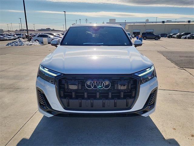 new 2025 Audi Q7 car, priced at $71,700