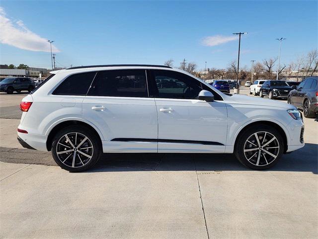 new 2025 Audi Q7 car, priced at $71,700