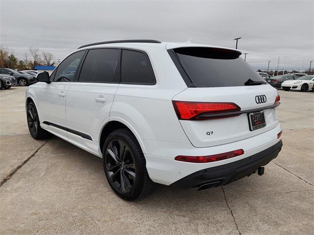 new 2025 Audi Q7 car, priced at $77,750