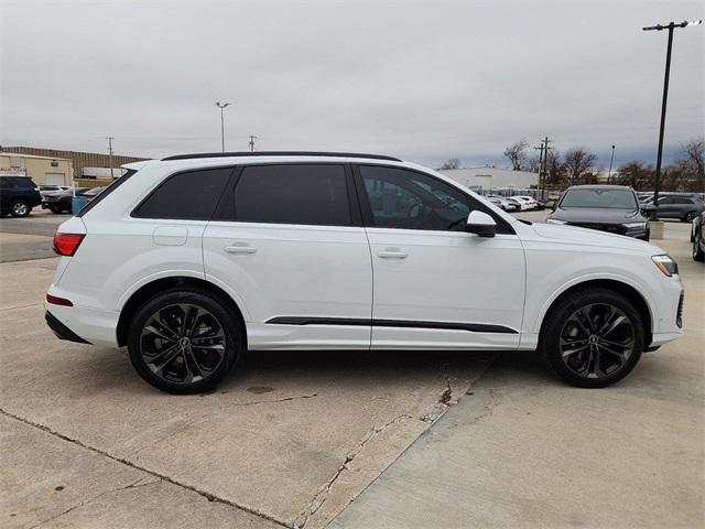 new 2025 Audi Q7 car, priced at $77,750