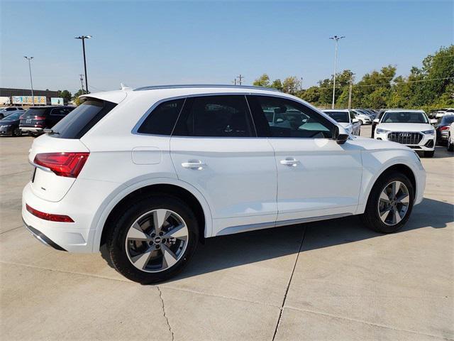 new 2024 Audi Q5 car, priced at $47,590