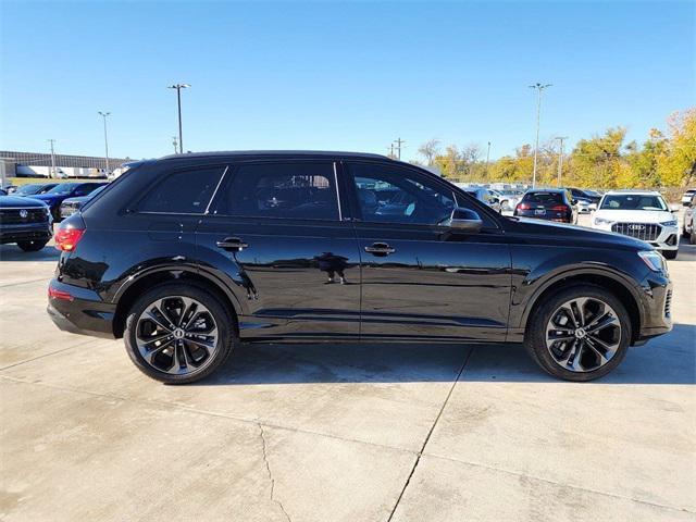 new 2025 Audi Q7 car, priced at $77,840