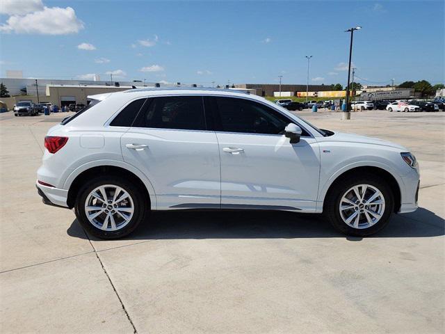 new 2024 Audi Q3 car, priced at $45,325