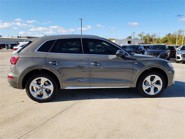 new 2025 Audi Q5 car, priced at $58,085