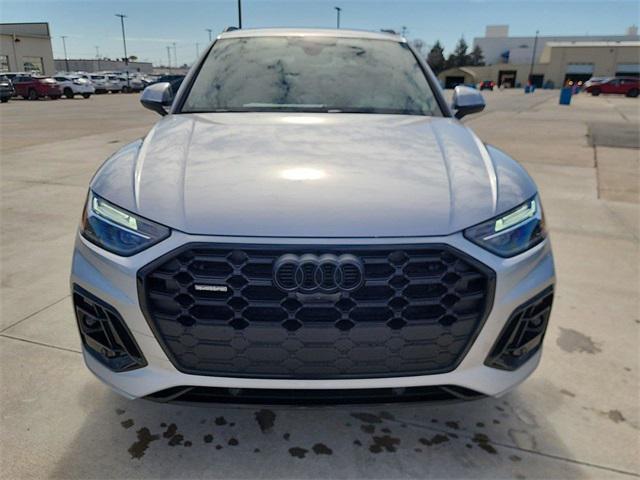 new 2025 Audi Q5 car, priced at $60,200