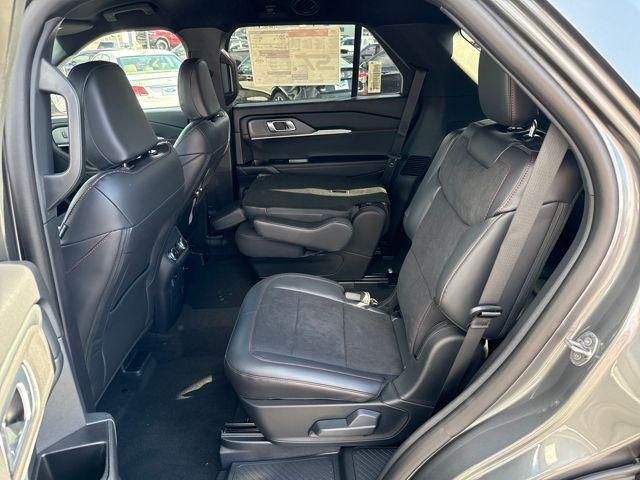 new 2025 Ford Explorer car, priced at $59,360