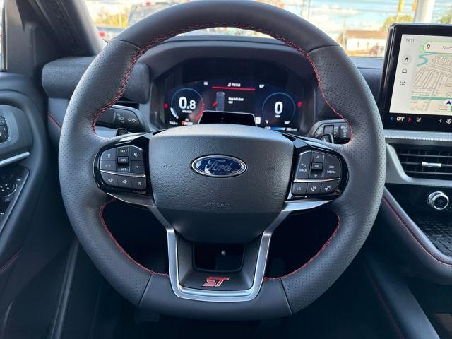 new 2025 Ford Explorer car, priced at $59,360
