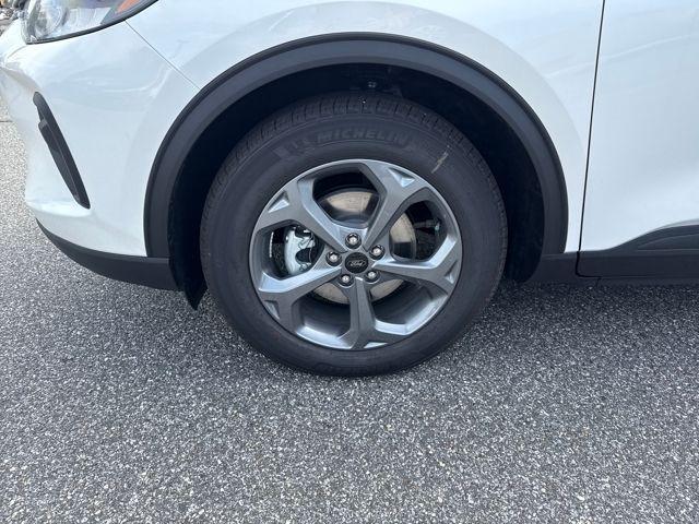 new 2025 Ford Escape car, priced at $37,275