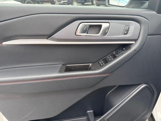 new 2025 Ford Explorer car, priced at $51,015