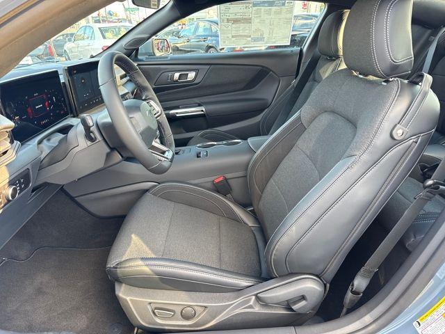new 2025 Ford Mustang car