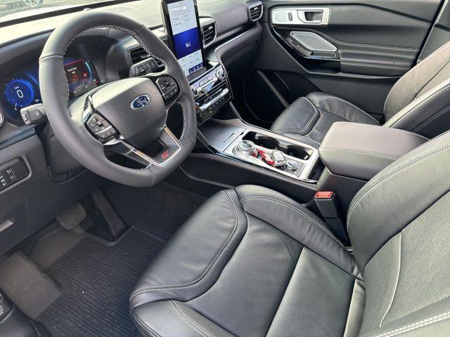 new 2023 Ford Explorer car, priced at $55,995