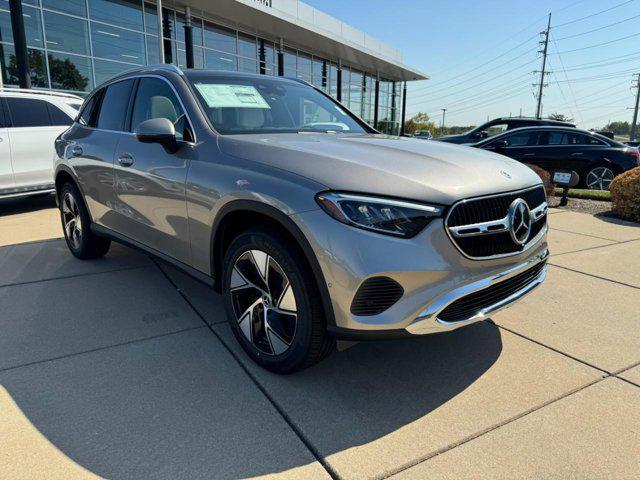 new 2024 Mercedes-Benz GLC 300 car, priced at $59,135