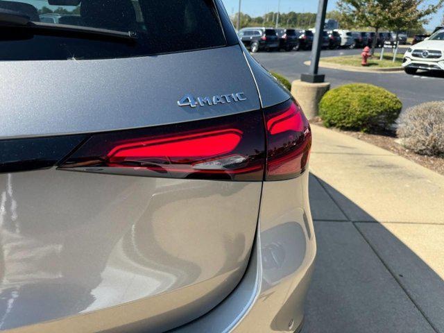 new 2024 Mercedes-Benz GLC 300 car, priced at $59,135