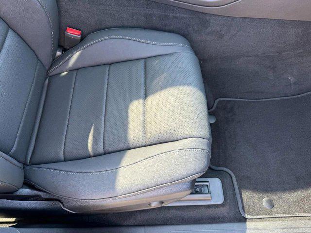 new 2025 Mercedes-Benz GLE 350 car, priced at $68,840