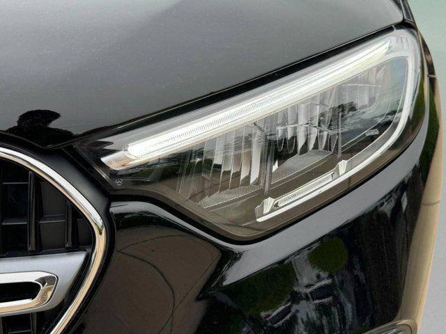 new 2025 Mercedes-Benz GLC 350e car, priced at $67,595
